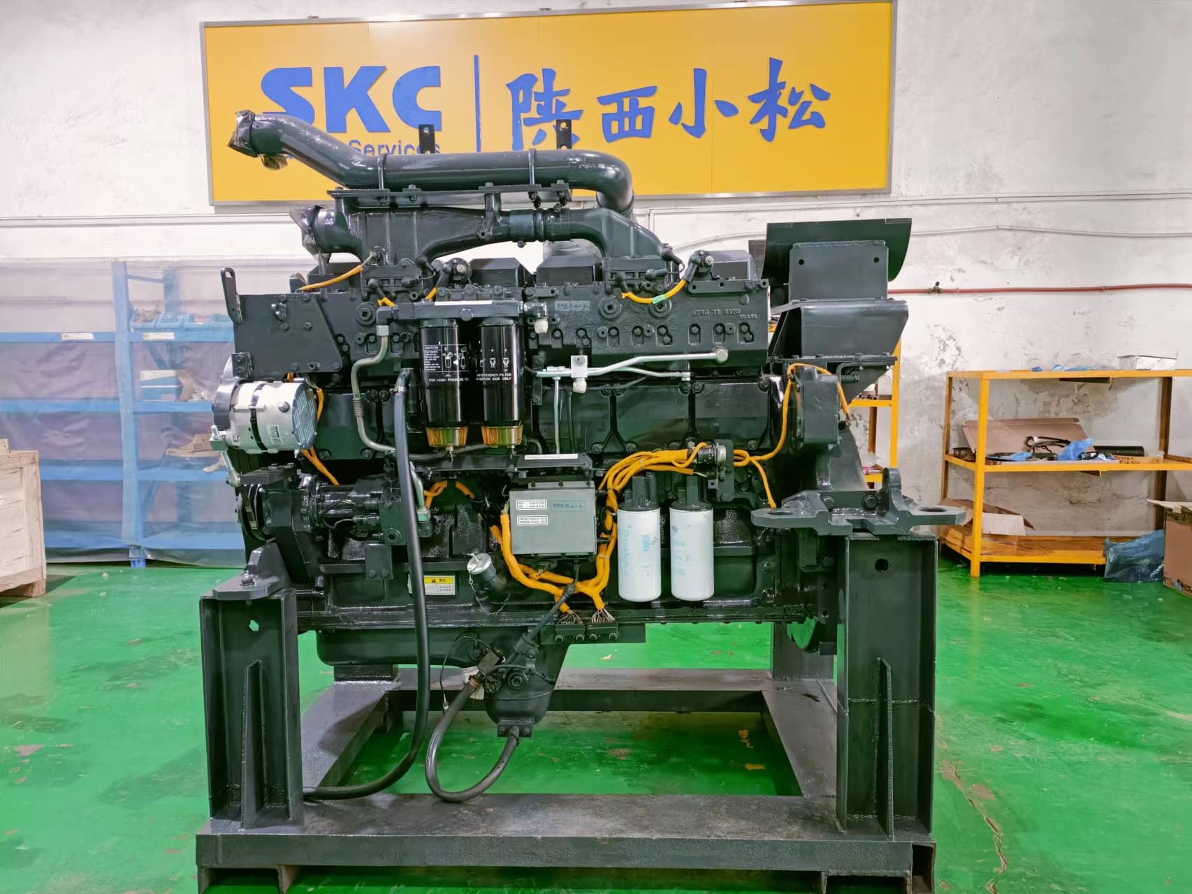 Komatsu SAA6D170E-3 engine assembly (23.15 L inline-6), WA600-3 arrangement